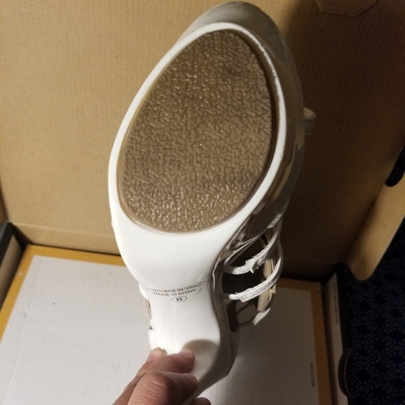 Shoes - Picture 7 of 7